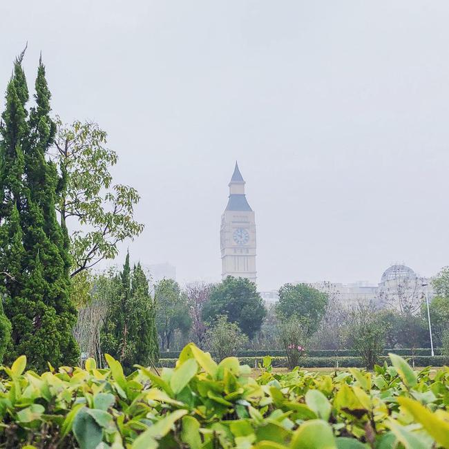 绍兴乔波冰雪世界周边