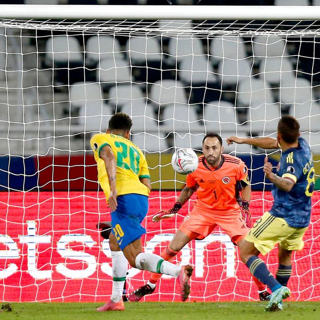 美洲杯-内马尔助攻皇马球星绝杀 巴西2-1哥伦比亚