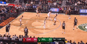 字母哥突破暴扣