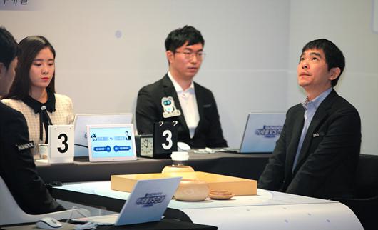 李世石在比赛中