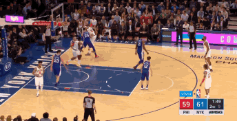 比斯利单吃西蒙斯