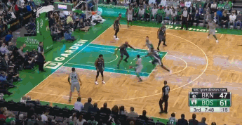 贝恩斯篮下无解