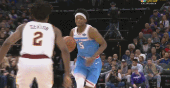 福克斯连续抛投得手