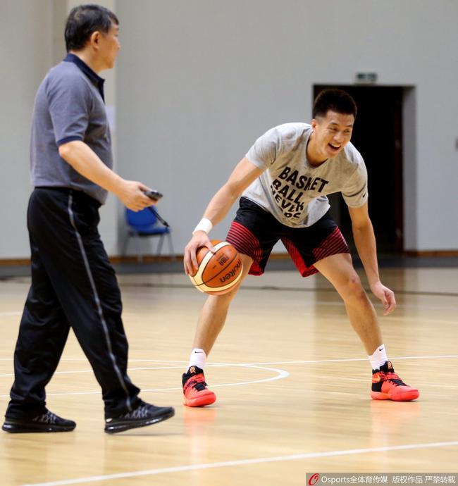 宫鲁鸣和郭艾伦