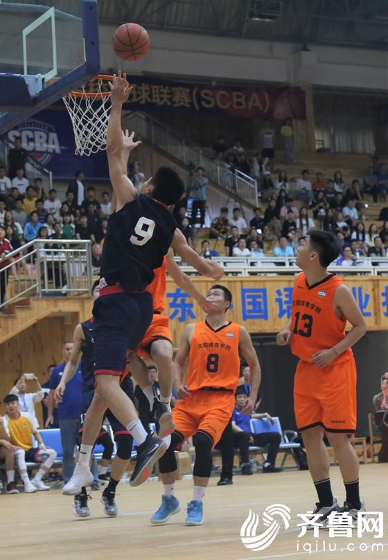 鲁媒:刘冠岑昨日怒砍39分 回山东几成定局