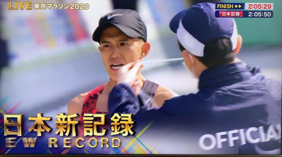 图说：大迫杰冲线  网络图