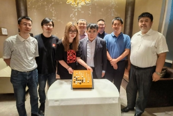 高清-棋圣聂卫平七十大寿
