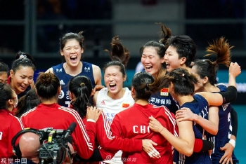中国女排3-0日本女排