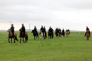 马背上的警队