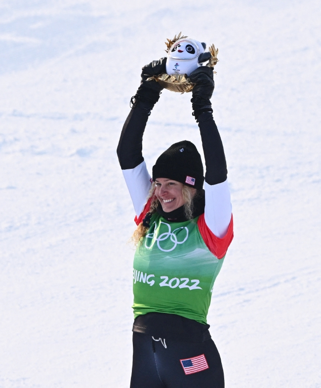 36岁的雅各贝利斯为美国代表团赢得了在本届冬奥会的首枚金牌
