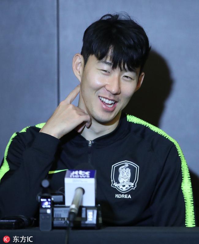 孙兴慜1月15日,在央视体育《亚洲杯最前线》节目中,主持人刘嘉远和