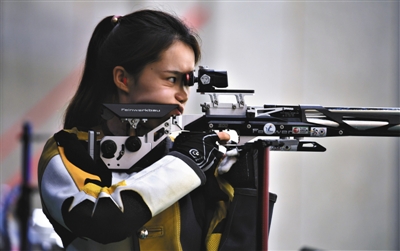 中国射击队女子10米气步枪考核赛，入选亚运名单的赵若竹排名第2