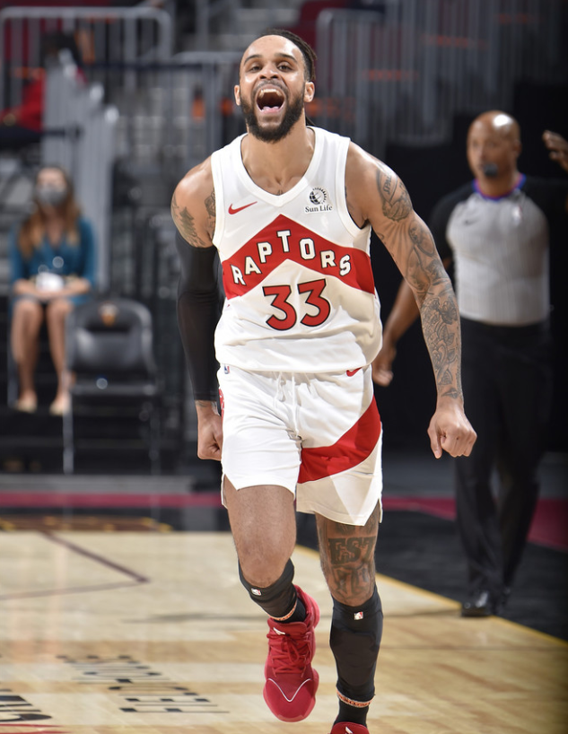 特伦特44分猛龙止连败骑士防线崩溃无力翻盘