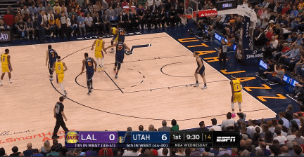 库兹马打板三分