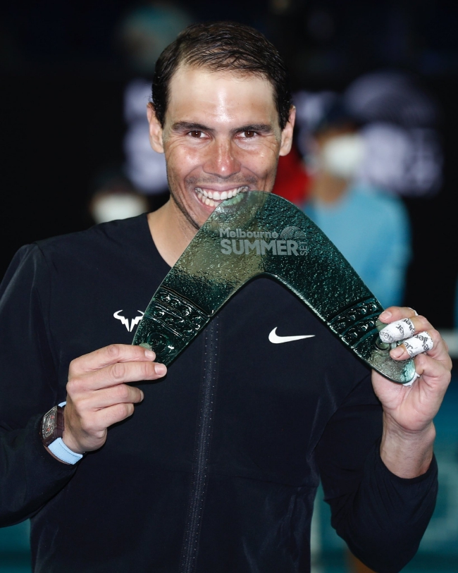 纳达尔以一个冠军开启2022赛季