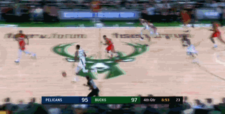 字母哥举火烧天