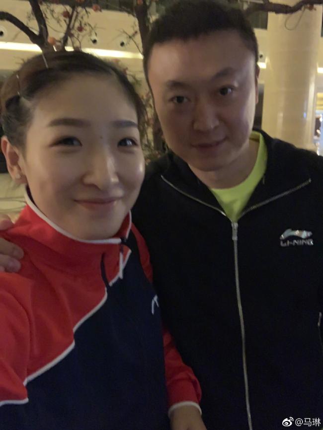 刘诗雯与马琳的自拍