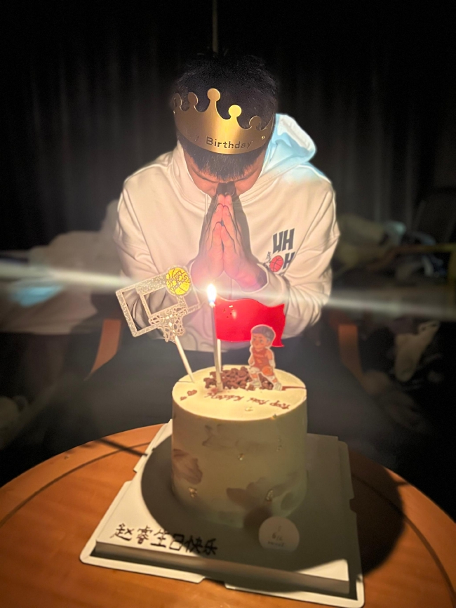 生日快乐!赵睿25岁生日愿望:希望每天都开心 生日快乐!赵睿25岁生日愿望:希望每天都开心