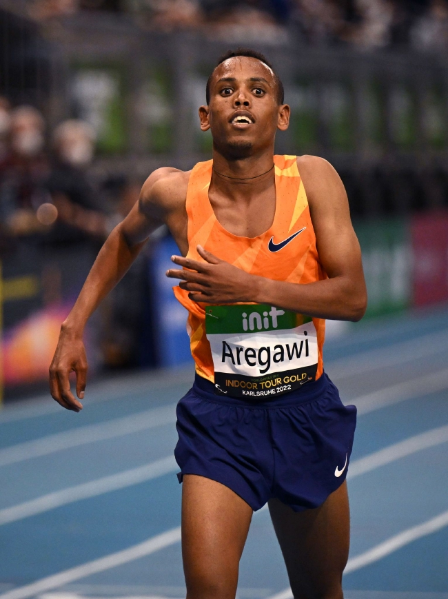 阿雷加维在5000米项目上创造个人最佳且破了法拉赫保持了十年的年钻赛会纪录