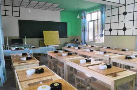 围棋教室由上图修葺布置而成,焕然一新
