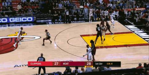 韦特斯干拔压哨三分