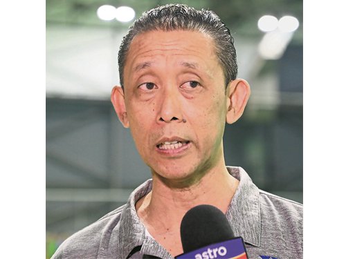 大马男单主教练米斯本