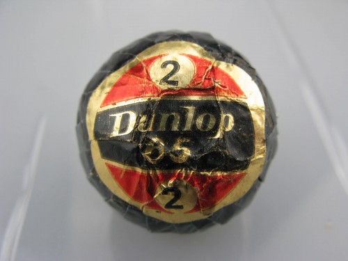 带包装的邓罗普65球（高尔夫传承博物馆）