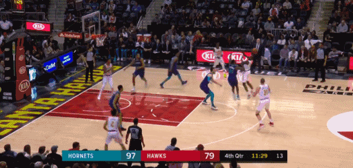 穆斯卡拉花式上篮