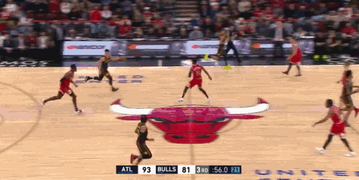 林书豪强硬上篮