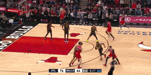 拉文突破大拉杆上篮