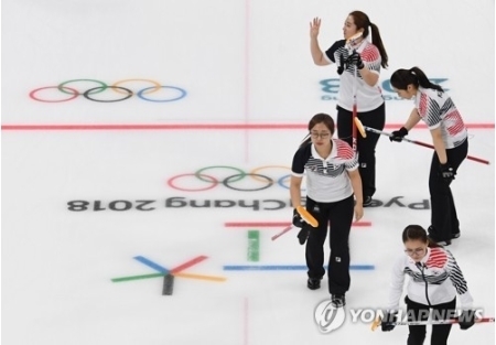 韩国女子冰壶队