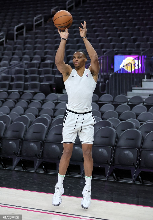 威少:休赛期未更改投篮姿势 更看重没糟糕出手_nba_新浪竞技风暴_新浪