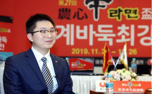 中国先锋杨鼎新