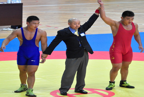 人物古典式摔跤运动员龚剑希望两年内进国家队