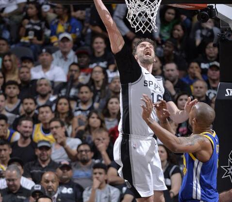 马刺的核心阵容老龄化