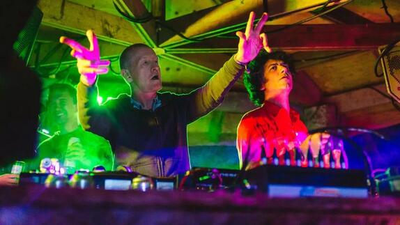 戴维斯的快乐dj 从 无聊先生 到 动次打次 台球 新浪竞技风暴 新浪网