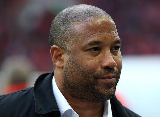 巴恩斯评最佳11人阵容