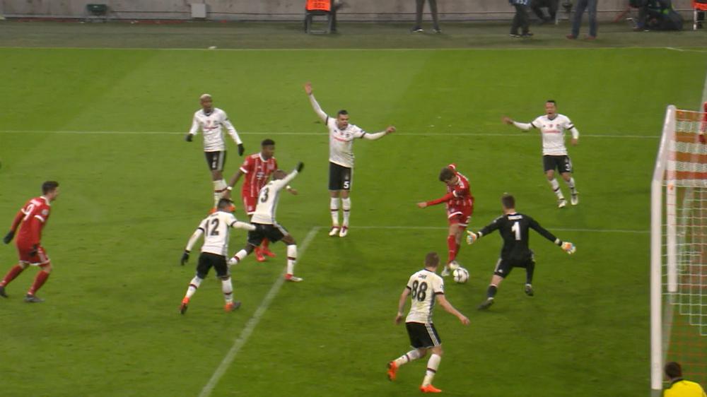 穆勒门前机敏捅射首开纪录