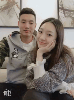 晓川送妻子热吻