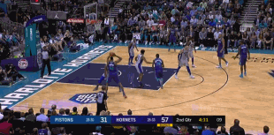 霍华德梦幻脚步晃飞庄神