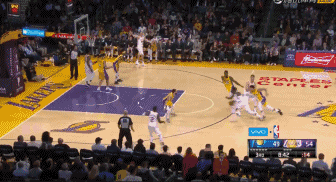 奥拉迪波突破暴扣