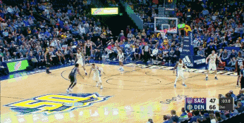 福克斯压哨跳投