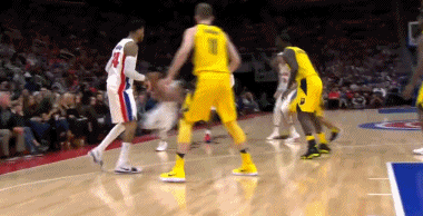 伊斯梅尔后撤步跳投