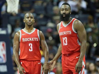 灯泡是去拉架的！