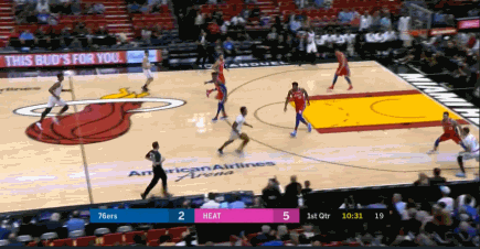 詹姆斯-约翰逊突破暴扣