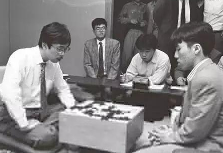 1993年第19期天元战挑战者决定战（图片摘自日本棋院）
