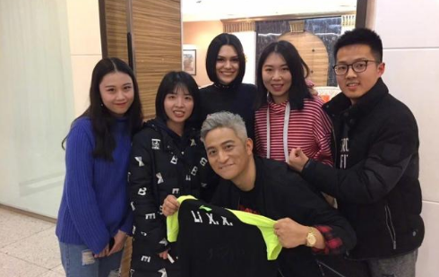 李晓霞与结石姐合影