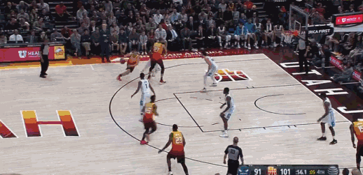 米切尔花式助攻