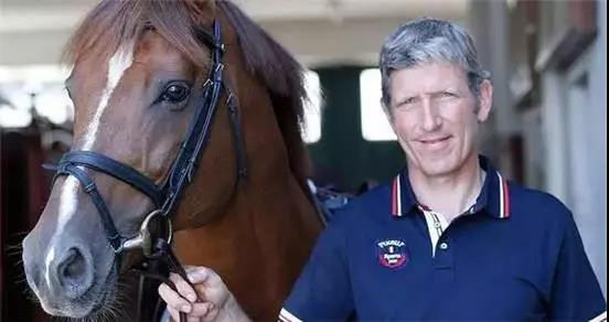 55岁的德国骑手鲁德格尔·比尔鲍姆