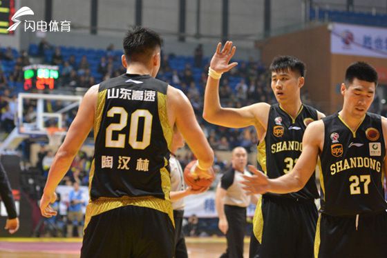 陶汉林一度紧张地不敢再看比赛